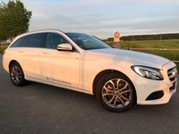 Gebraucht Mercedes C220 170 PS (125 kW) 2018 Weiß Limousine