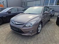Gebraucht Hyundai i30 128 PS (94 kW) 2011 Violet Kleinwagen