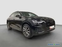 Gebraucht Audi Q8 Ambiente 286 PS (210 kW) 2022 Mythosschwarz metallic SUV