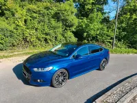 Gebraucht Ford Mondeo Titanium 241 PS (177 kW) 2015 Blau Limousine