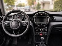 Usado Mini ONE 102 CV (75 kW) 2019 Negro Utilitario