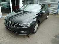 Gebraucht VW Passat Business 150 PS (110 kW) 2023 Deep black perleffekt Kombi