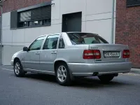 Gebraucht Volvo S70 Standard 126 PS (92 kW) 1999 Silber Limousine