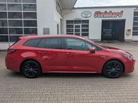 Gebraucht Toyota Corolla Team 184 PS (135 kW) 2022 Rot Limousine