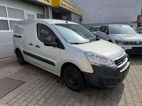 Gebraucht Peugeot Partner Premium 99 PS (72 kW) 2018 Grau/metalliclackierung Van / Kleinbus