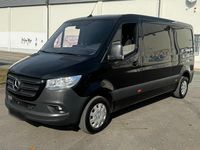 Gebraucht Mercedes Sprinter 150 PS (110 kW) 2023 Schwarz Van