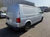 Gebraucht VW Transporter 204 PS (150 kW) 2018 Silber Van