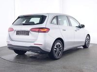 Gebraucht Mercedes 200 150 PS (110 kW) 2023 Iridiumsilber (metallic) Limousine