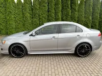 Gebraucht Mitsubishi Lancer Invite 143 PS (105 kW) 2010 Silber Limousine