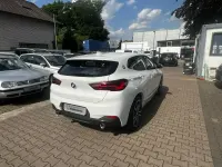 Gebraucht BMW X2 Sport Line 150 PS (110 kW) 2022 Alpinweiß SUV