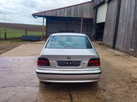 Gebraucht BMW 523 170 PS (125 kW) 1999 Silber Limousine