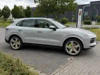 Gebraucht Porsche Cayenne 462 PS (339 kW) 2021 Grau SUV