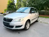 Gebraucht Skoda Fabia 75 PS (55 kW) 2010 Grau Limousine