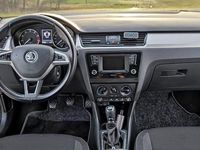 Gebraucht Skoda Rapid Active 90 PS (66 kW) 2015 Weiß Kleinwagen