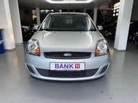 Gebraucht Ford Fiesta Style 80 PS (58 kW) 2008 Polarsilber metallic Kleinwagen