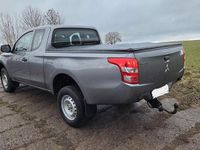 Second-hand Mitsubishi L200 154 CP (113 kW) 2017 Verde Pickup