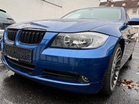 Gebraucht BMW 325 218 PS (160 kW) 2007 Blau Limousine