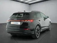 Gebraucht Audi Q4 e-tron S-Line 150 kW (204 PS) 2025 Schwarz SUV
