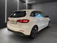 Gebraucht Mercedes B220 Progressive 190 PS (139 kW) 2024 Weiß Van / Kleinbus