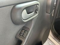 Gebraucht Opel Corsa 60 PS (44 kW) 2004 Grau Kleinwagen