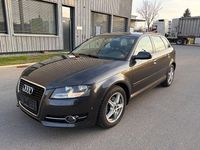 Gebraucht Audi A3 Attraction 140 PS (102 kW) 2012 Grau Kleinwagen