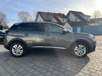 Gebraucht Peugeot 3008 Allure 150 PS (110 kW) 2018 Grau SUV