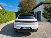 Second-hand Porsche Cayenne 470 CP (345 kW) 2024 Alb SUV