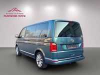 Second-hand VW Multivan 204 CP (150 kW) 2018 Verde Monovolum