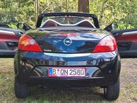 Gebraucht Opel Tigra 90 PS (66 kW) 2008 Schwarz Cabrio