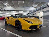 Second-hand Ferrari 488 670 CP (492 kW) 2017 Galben Cabrio