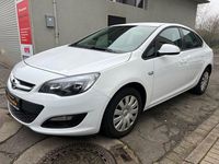 Gebraucht Opel Astra 116 PS (85 kW) 2017 Weiß Limousine