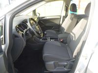 Gebraucht VW Touran Trendline 110 PS (80 kW) 2016 Reflexsilber metallic Van / Kleinbus