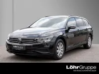 Gebraucht VW Passat Basis 122 PS (89 kW) 2022 Schwarz Kombi