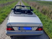 Gebraucht Mercedes E320 220 PS (161 kW) 1994 Silber Cabrio