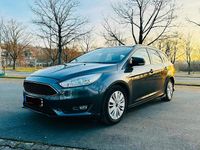 Gebraucht Ford Focus 150 PS (110 kW) 2015 Grau Kombi