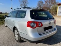 Second-hand VW Passat 170 CP (125 kW) 2010 Argintiu Break