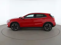 Gebraucht Mercedes GLA200 Urban 156 PS (114 kW) 2017 Rot SUV