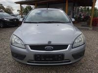 Gebraucht Ford Focus Ghia 116 PS (85 kW) 2005 Grau Kombi