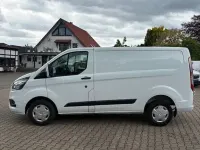 Używany Ford Transit Custom 105 KM (77 kW) 2022 Biały Minivan
