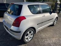 Gebraucht Suzuki Swift Comfort 92 PS (67 kW) 2006 Silber Kleinwagen
