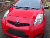 Gebraucht Toyota Yaris 69 PS (50 kW) 2009 Rot Kleinwagen