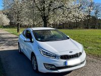 Second-hand Kia Ceed 110 CP (80 kW) 2014 Alb Hatchback