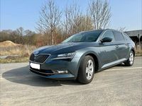 Gebraucht Skoda Superb Style 190 PS (139 kW) 2016 Grau Kombi