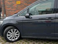 Gebraucht VW Touran 150 PS (110 kW) 2019 Grau Van / Kleinbus