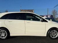 Gebraucht Mercedes B180 109 PS (80 kW) 2012 Weiß Van / Kleinbus