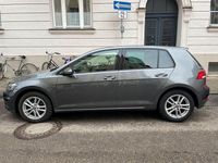 Gebraucht VW Golf VII Highline 150 PS (110 kW) 2019 Grau Limousine