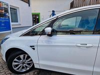 Gebraucht Ford S-MAX Titanium 179 PS (131 kW) 2016 Weiß Van / Kleinbus