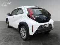 Gebraucht Toyota Aygo Play 72 PS (52 kW) 2024 Weiß Kleinwagen