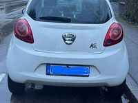 Gebraucht Ford Ka Ambiente 69 PS (50 kW) 2011 Weiß Kleinwagen