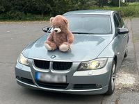 Gebraucht BMW 320 194 PS (142 kW) 2007 Grau Limousine